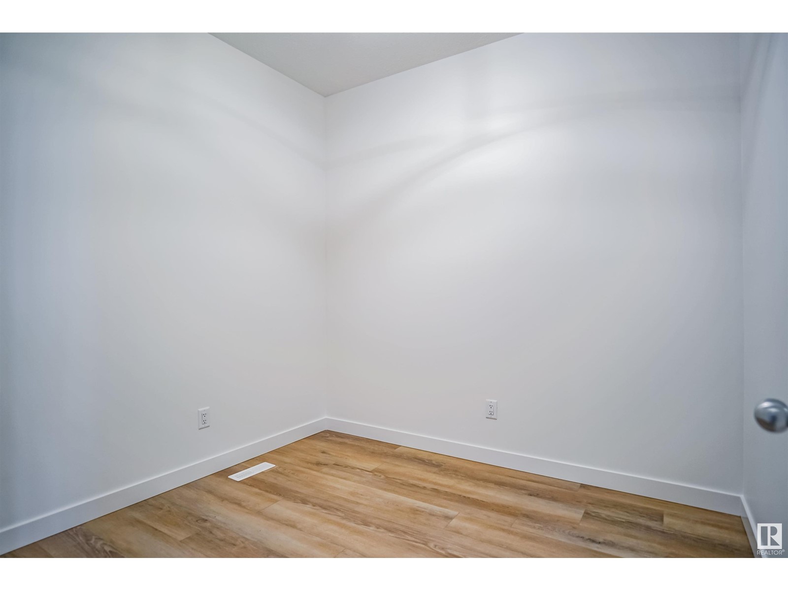 Property at 9708 Carson PL SW image 3