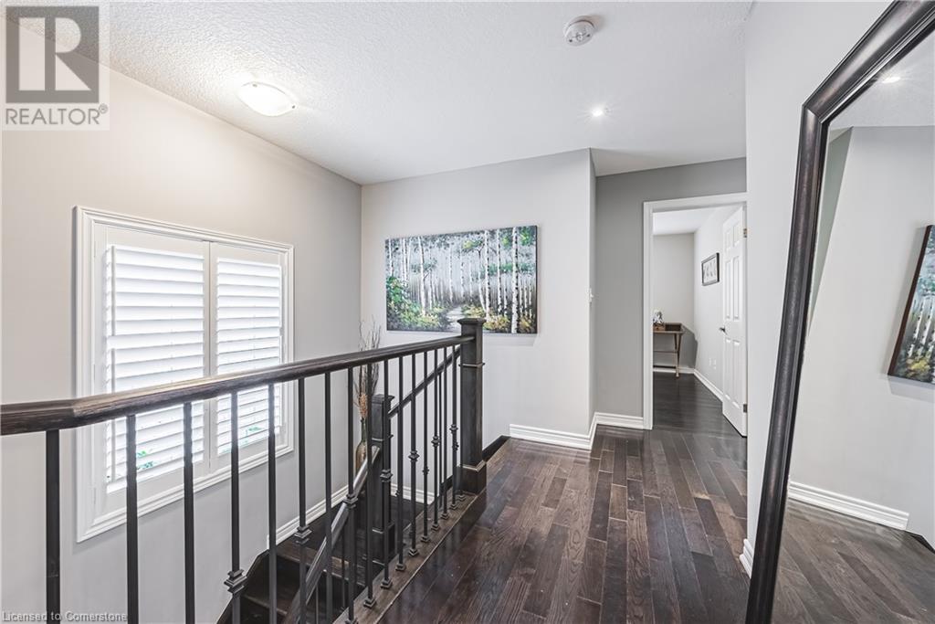 48 Madonna DriveHamilton, Ontario  L9B 0G9 - Photo 16 - 40683972