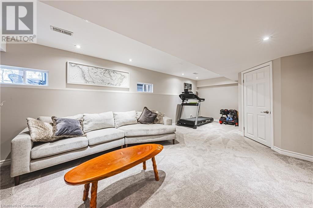48 Madonna DriveHamilton, Ontario  L9B 0G9 - Photo 31 - 40683972