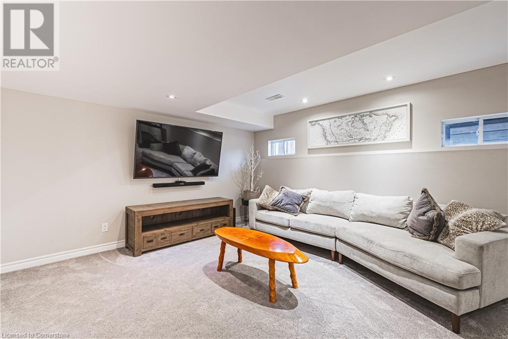 48 Madonna DriveHamilton, Ontario  L9B 0G9 - Photo 30 - 40683972