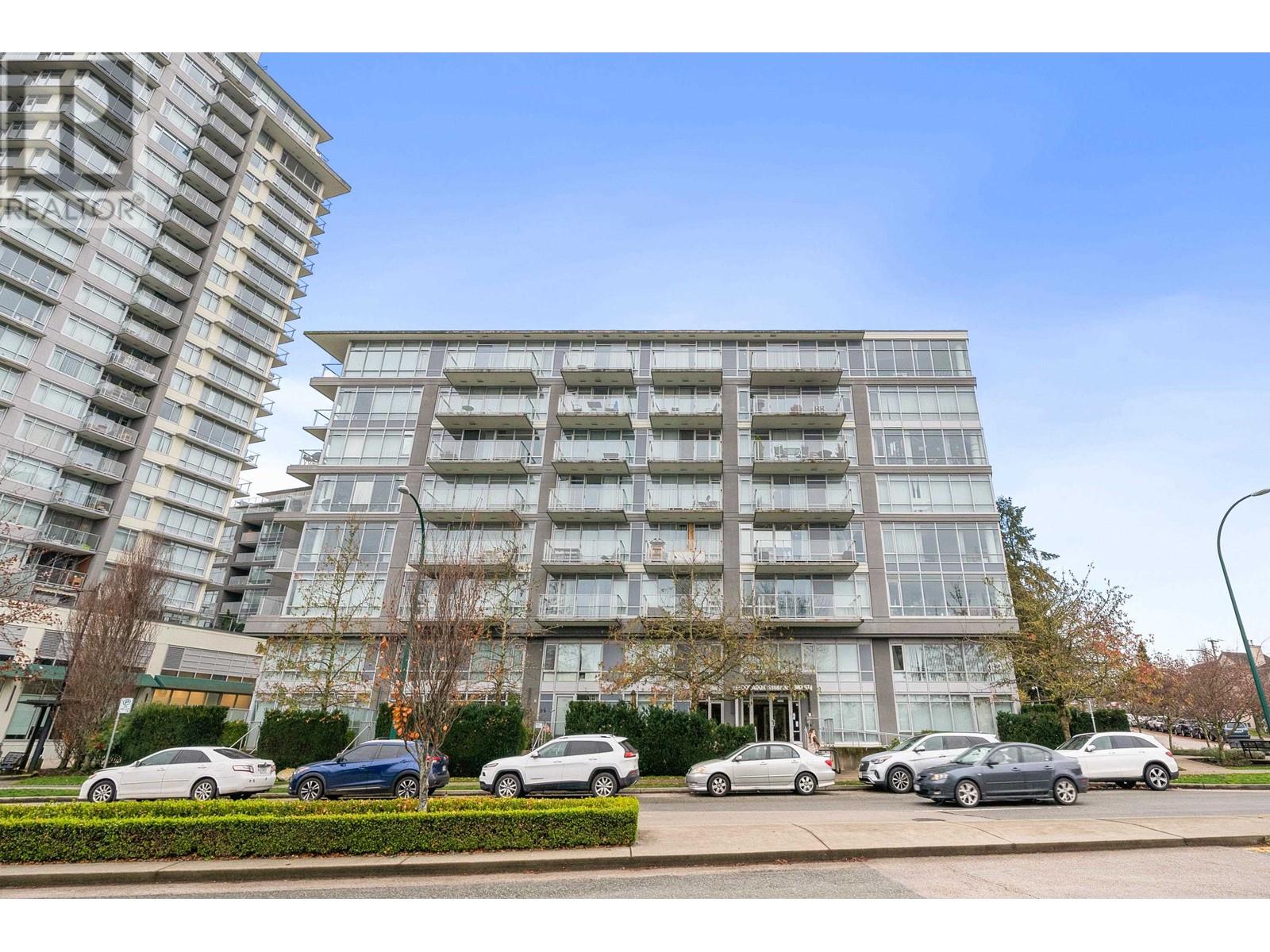 Listing Picture 3 of 20 : 609 4888 NANAIMO STREET, Vancouver / 溫哥華 - 魯藝地產 Yvonne Lu Group - MLS Medallion Club Member