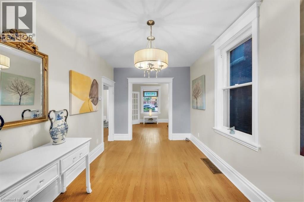 21 Sunset Avenue, Hamilton, Ontario  L8R 1V7 - Photo 8 - 40682835