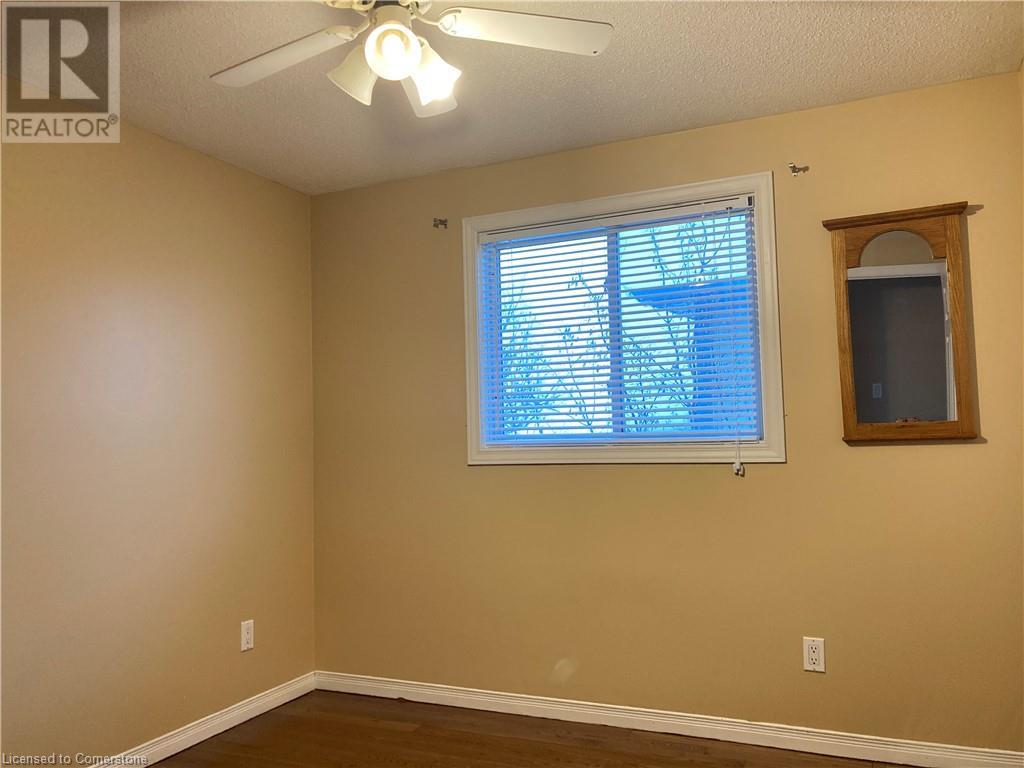 618 Millcroft Place, Waterloo, Ontario  N2T 2M2 - Photo 12 - 40683850