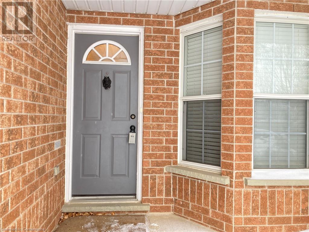 618 Millcroft Place, Waterloo, Ontario  N2T 2M2 - Photo 2 - 40683850