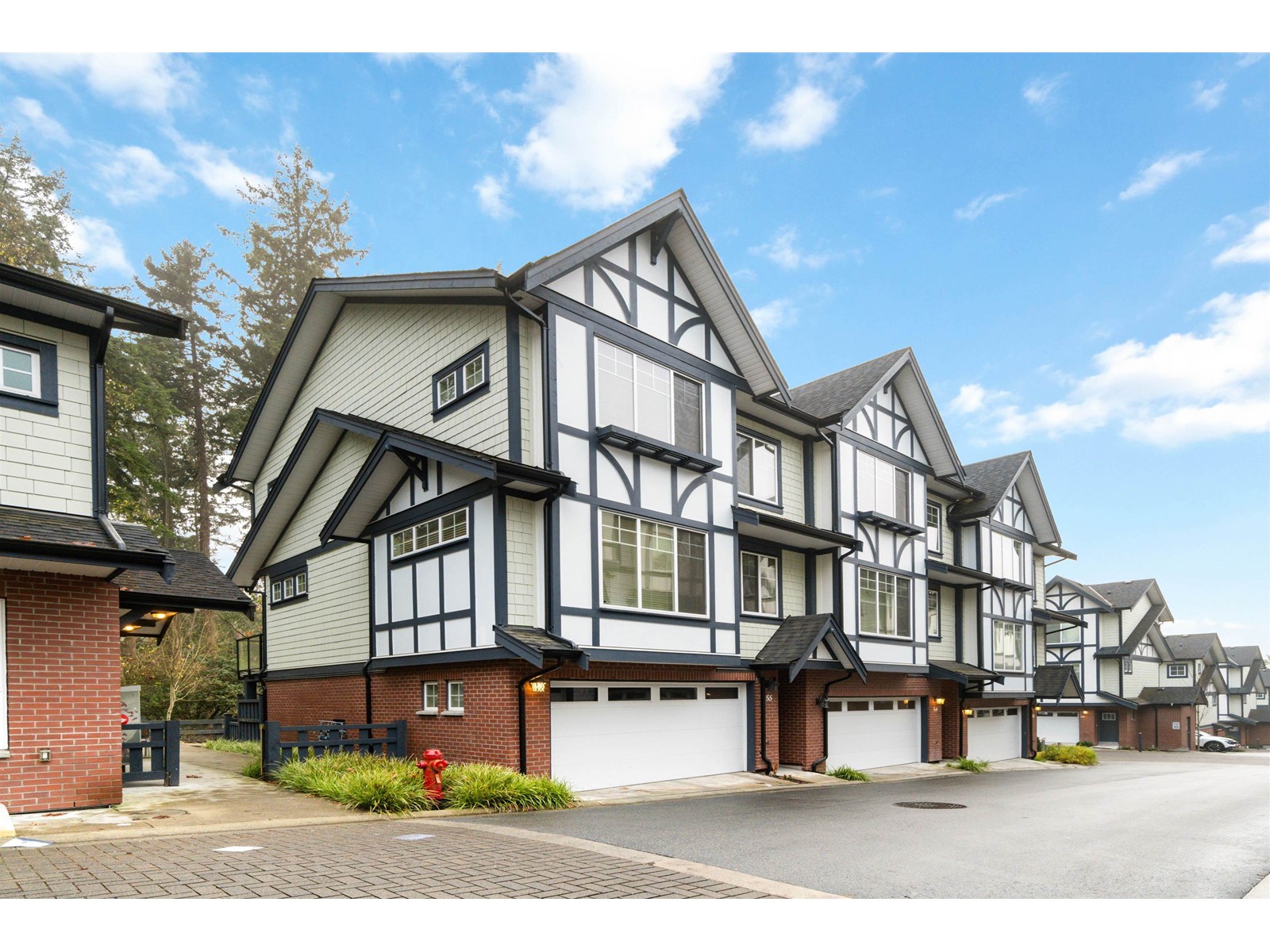 Property at 55 11188 72 AVENUE image 2