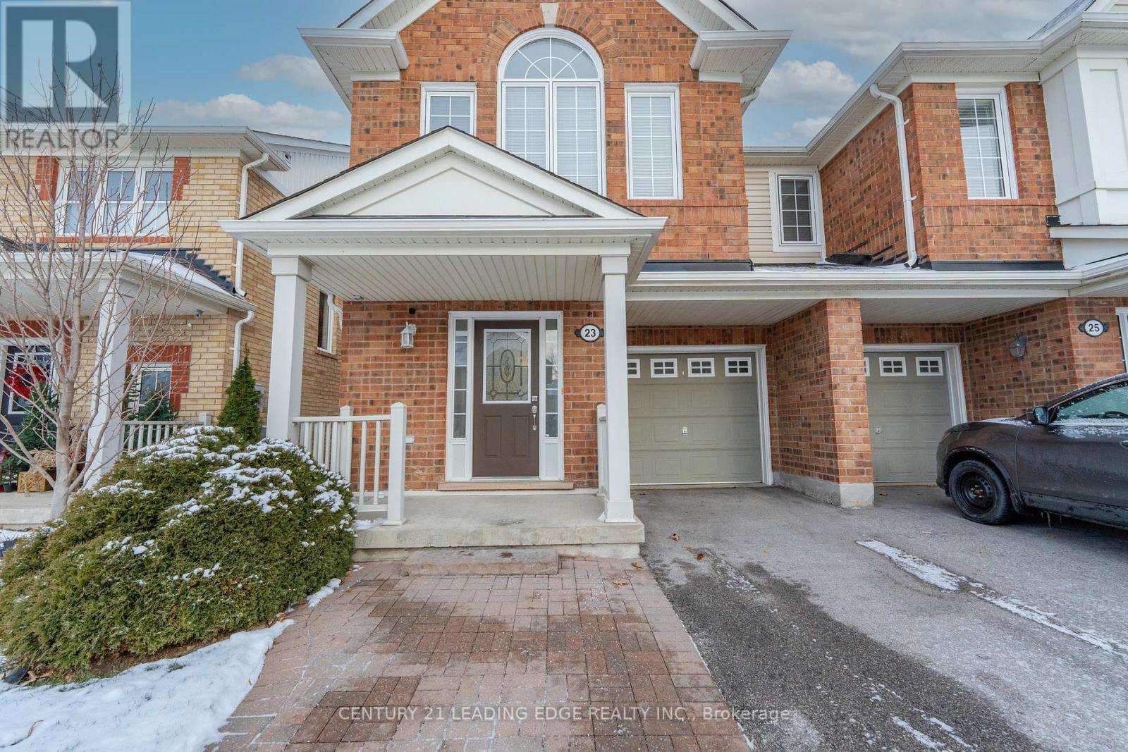 23 Jamesway Crescent, Whitchurch-Stouffville, Ontario  L4A 0A3 - Photo 2 - N11884510