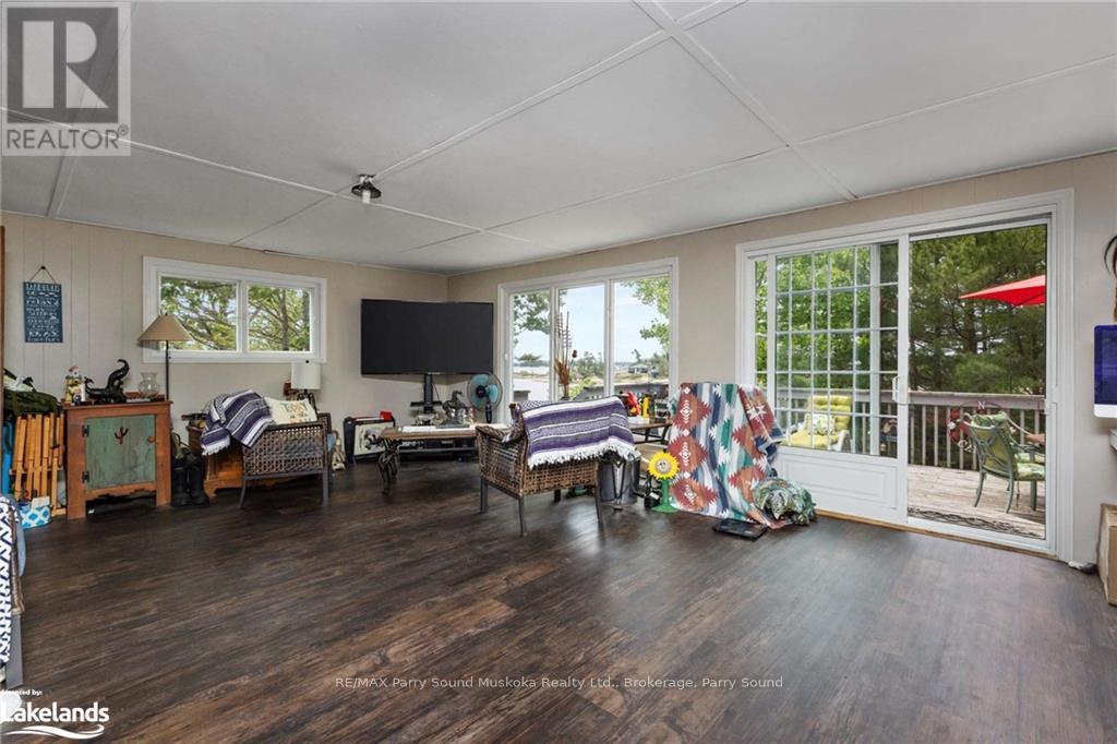 3 Forsyth's Road, Carling, Ontario  P0G 1G0 - Photo 11 - X10438067