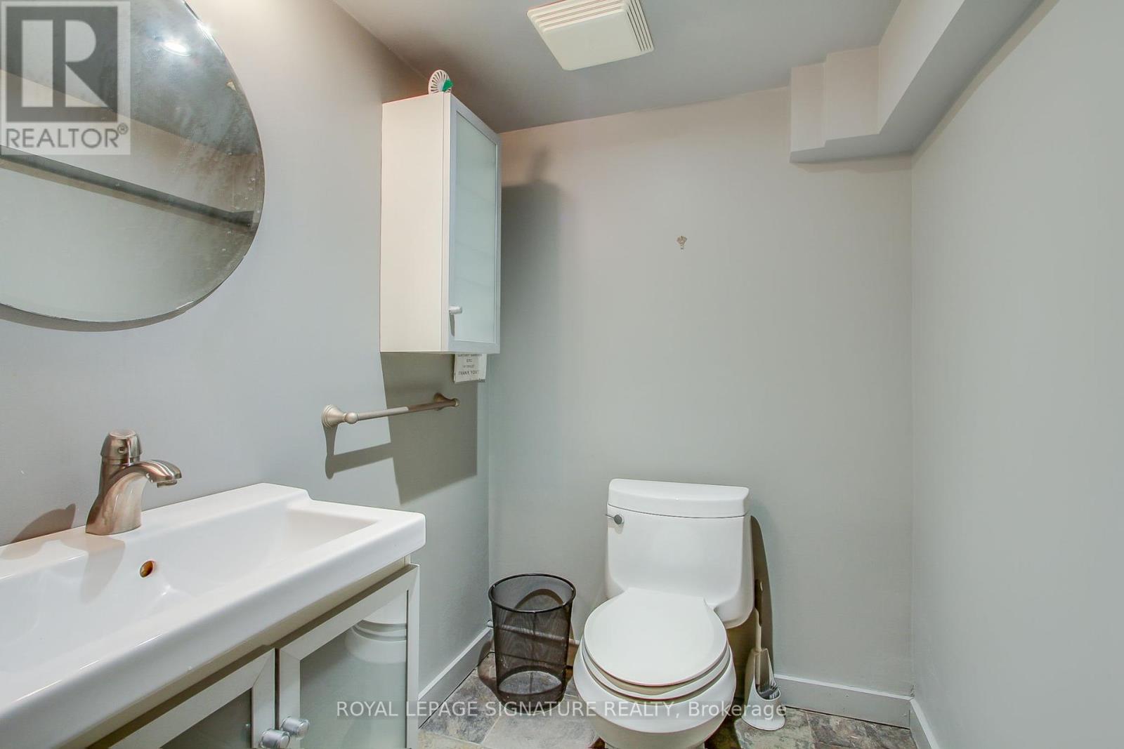 Main - 398 Queen Street E, Toronto, Ontario  M5A 1T3 - Photo 22 - C11885249