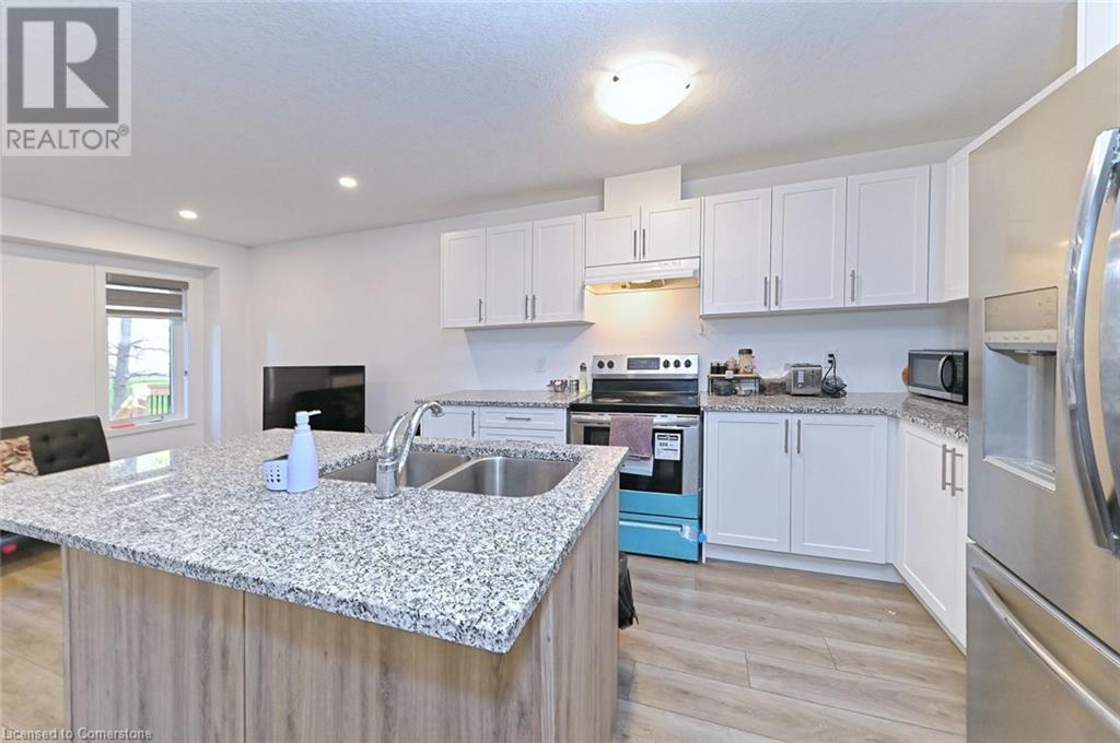 32 Pony Way, Kitchener, Ontario  N2R 0R8 - Photo 10 - 40683860