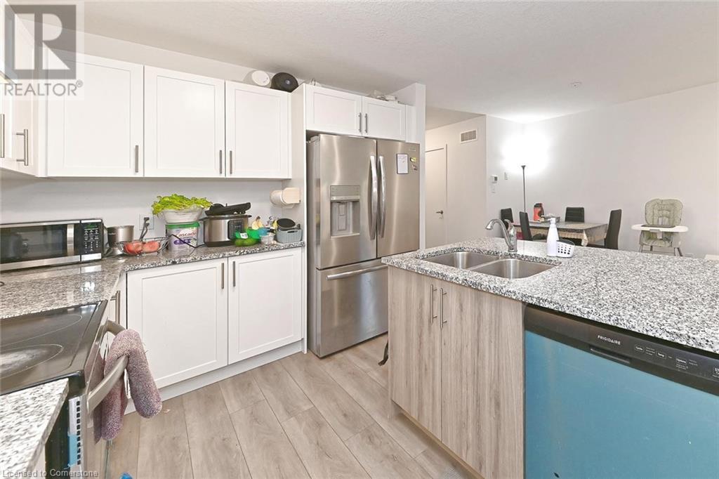 32 Pony Way, Kitchener, Ontario  N2R 0R8 - Photo 12 - 40683860