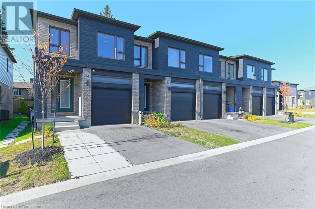 32 Pony Way, Kitchener, Ontario  N2R 0R8 - Photo 2 - 40683860