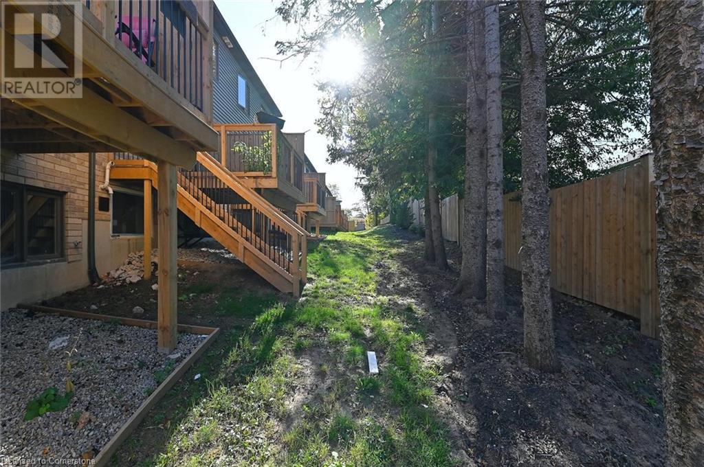 32 Pony Way, Kitchener, Ontario  N2R 0R8 - Photo 42 - 40683860