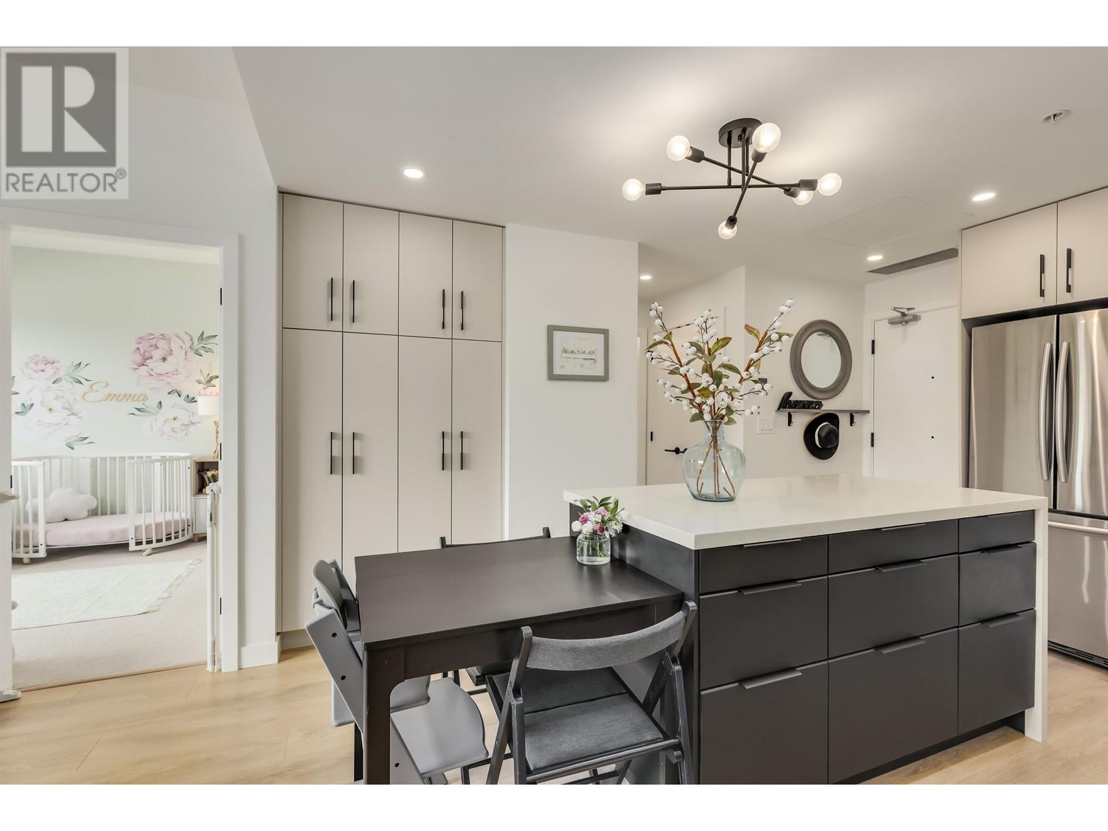 602 3018 St George Street, Port Moody, British Columbia  V3H 0L4 - Photo 8 - R2923658