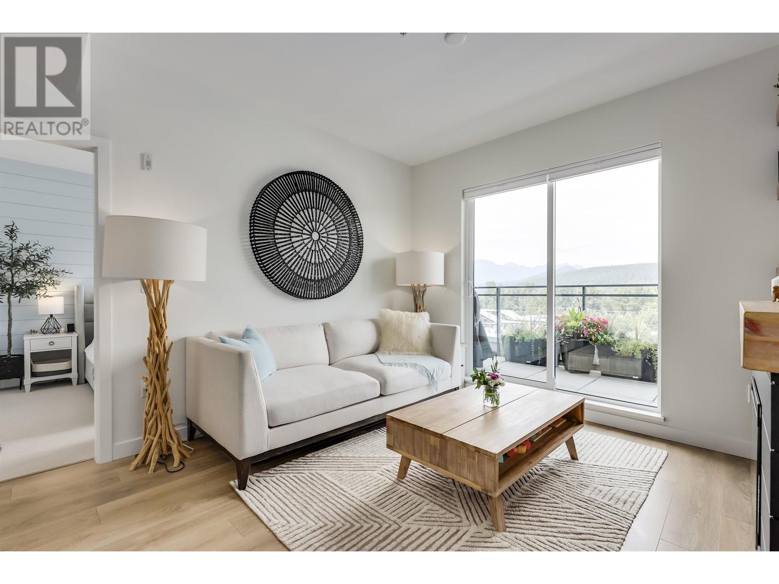 602 3018 St George Street, Port Moody, British Columbia  V3H 0L4 - Photo 2 - R2923658