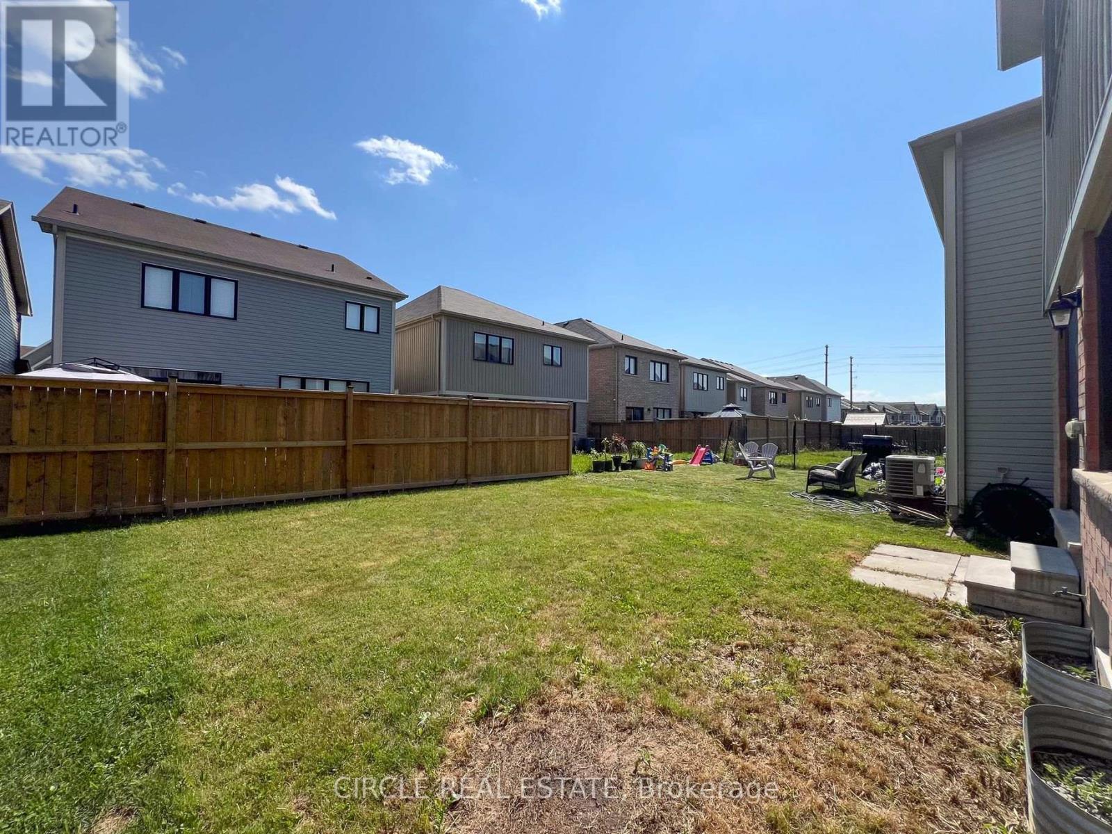 8150 Buckeye CrescentNiagara Falls, Ontario  L2H 2Y6 - Photo 38 - X11885400