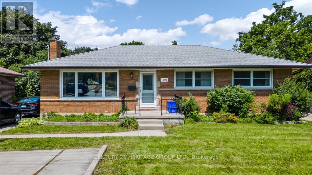 Property at 1204 HURON STREET image 1