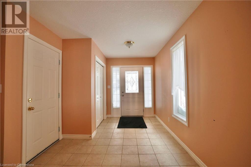 17 Hawkswood Drive, Kitchener, Ontario  N2K 4J6 - Photo 2 - 40684003