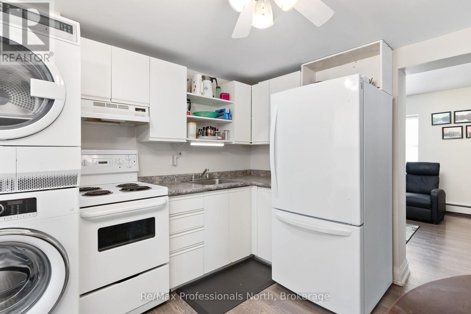 73 Coldwater Street E, Orillia, Ontario  L3V 1W6 - Photo 14 - S11885487