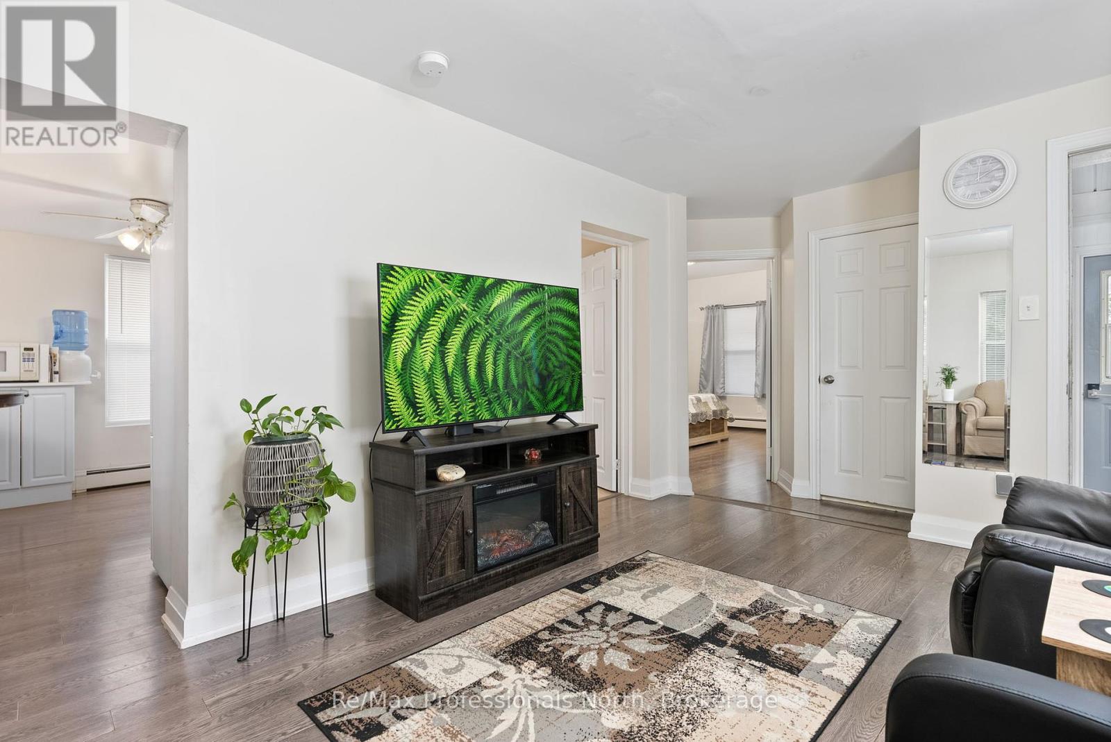 73 Coldwater Street E, Orillia, Ontario  L3V 1W6 - Photo 9 - S11885487