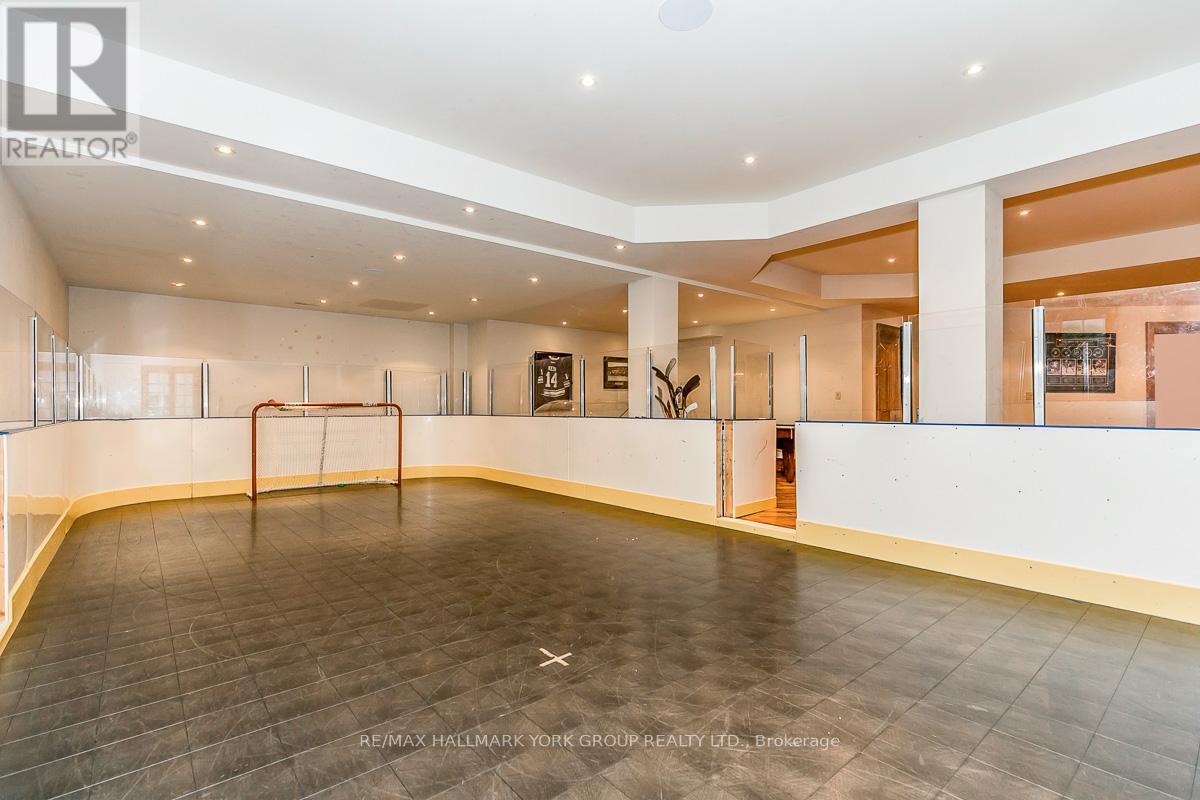 16 Hunters Glen Road, Aurora (Aurora Estates), Ontario  L4G 6W4 - Photo 25 - N11885531