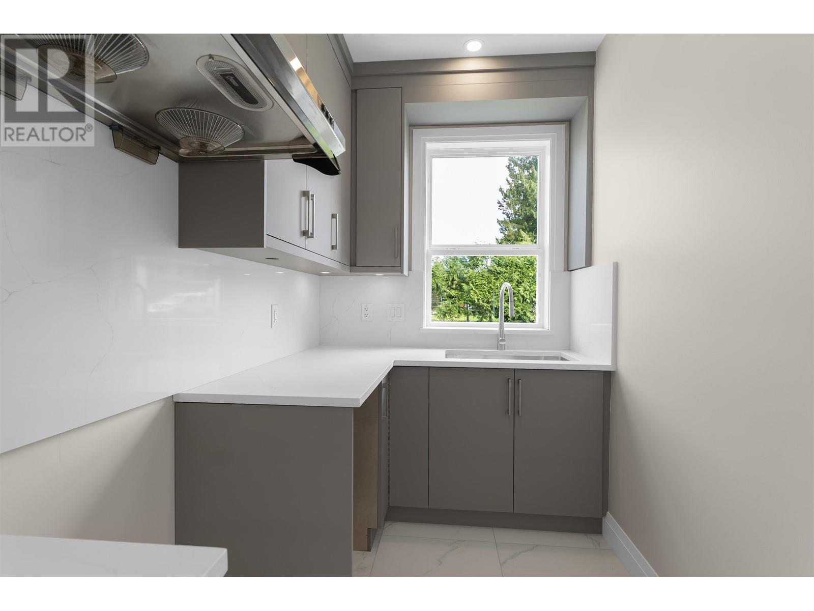 20342 Ditton Street, Maple Ridge, British Columbia  V2X 1B8 - Photo 9 - R2948854