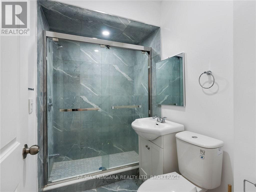 327 Darling Street, Brantford, Ontario  N3S 3Y1 - Photo 12 - X9258199