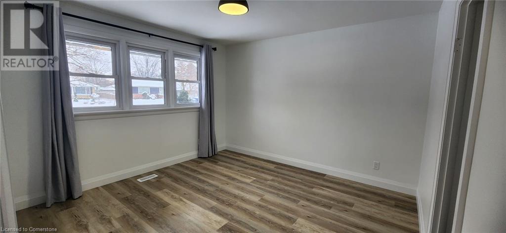 90 Wedgewood Drive Unit# Main, Kitchener, Ontario  N2B 1E7 - Photo 9 - 40684017