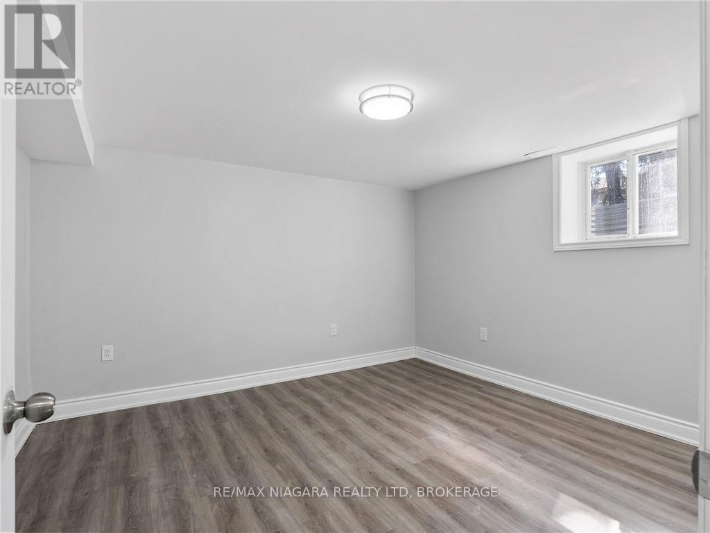327 Darling Street, Brantford, Ontario  N3S 3Y1 - Photo 24 - X9258199