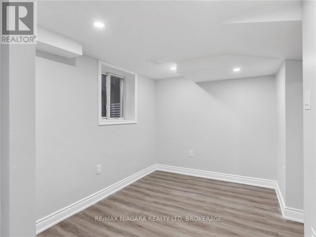 327 Darling Street, Brantford, Ontario  N3S 3Y1 - Photo 32 - X9258199