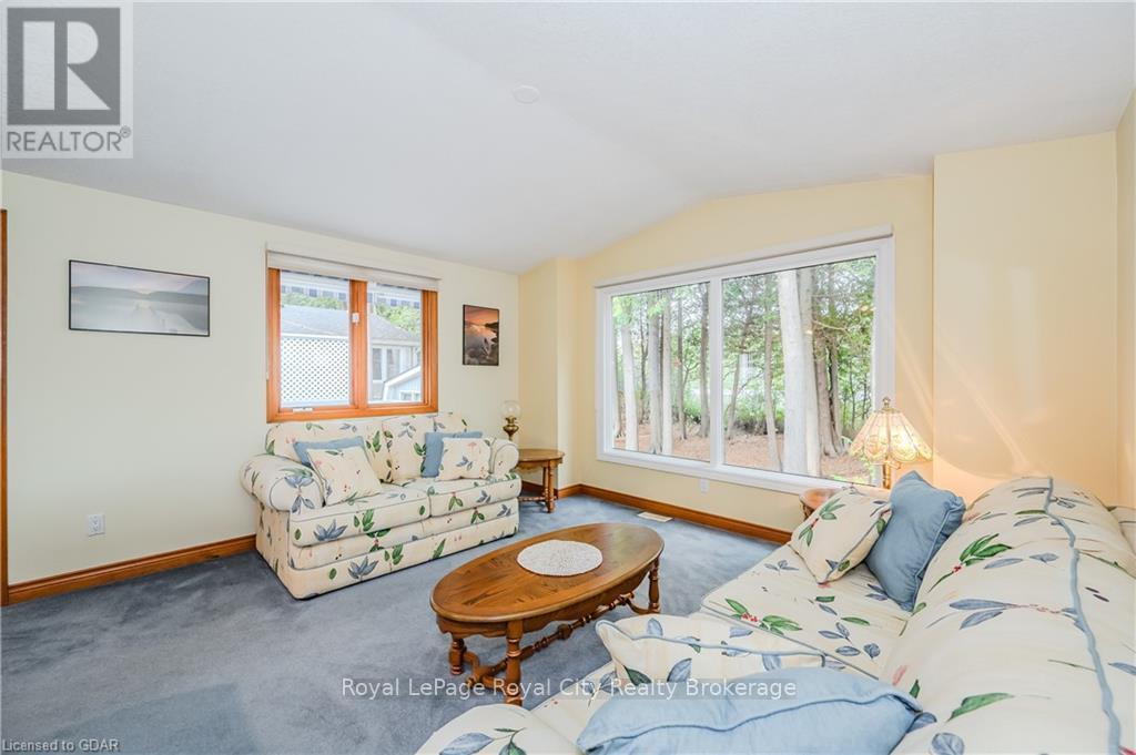 2 Spruce Avenue, Puslinch, Ontario  N1H 6H9 - Photo 12 - X11879796