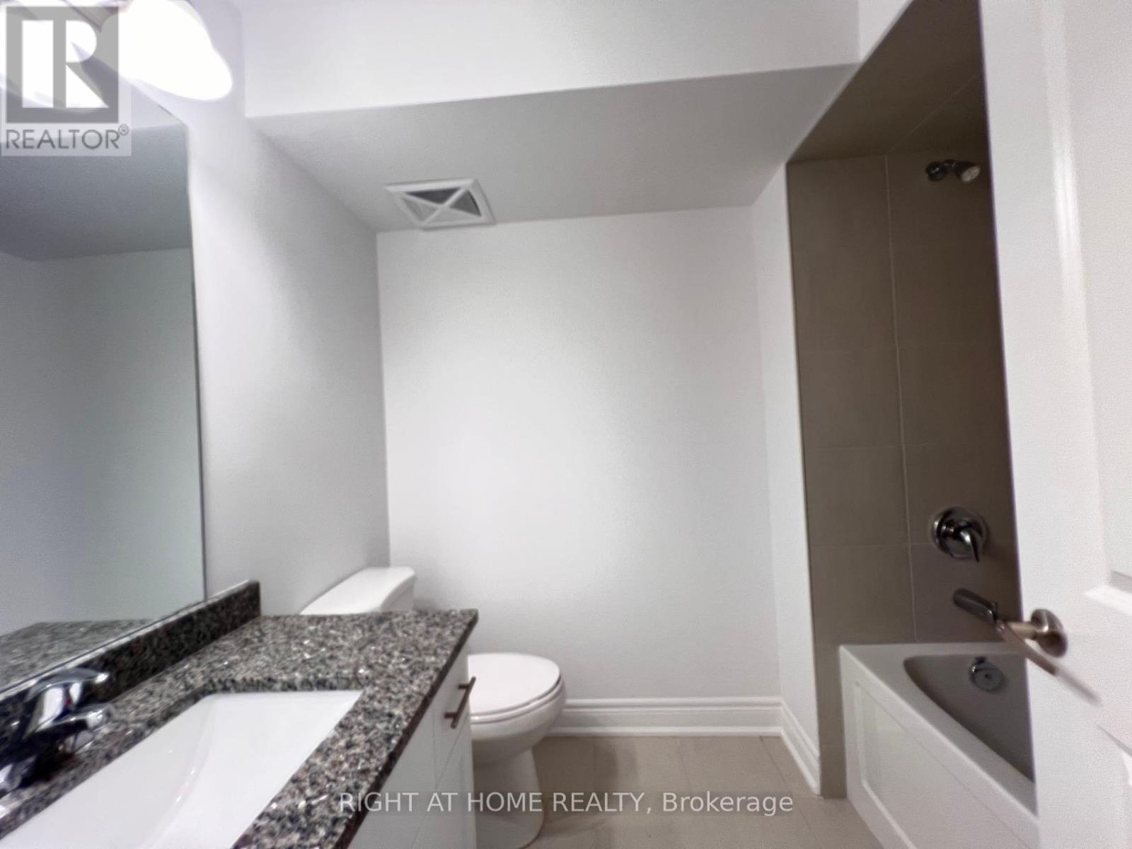 UNIT#17 - 250 MELODY COMMON Oakville (River Oaks)