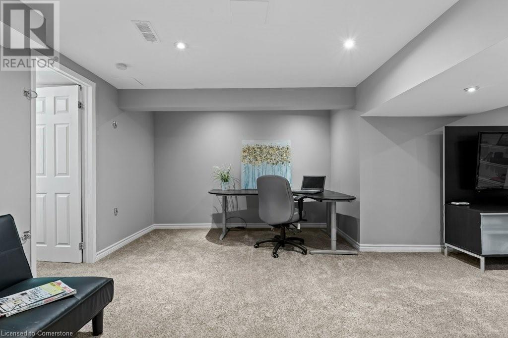 504 Mathewman Crescent, Burlington, Ontario  L7L 5T3 - Photo 35 - 40683949