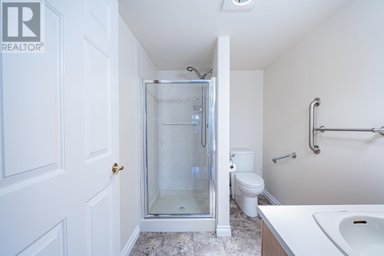 325 121 W 29th Street, North Vancouver, British Columbia V7N 4L6 - Photo 13 - R2949200