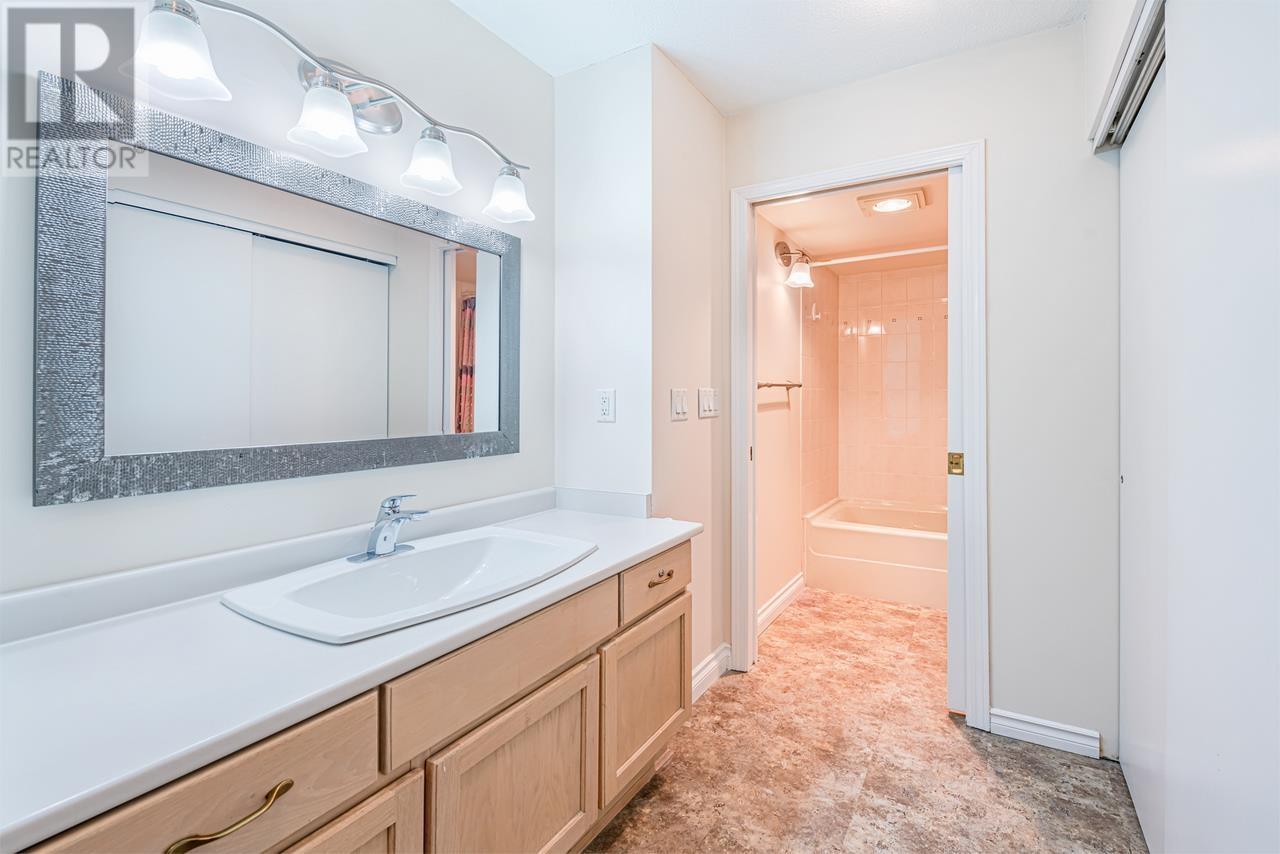 325 121 W 29th Street, North Vancouver, British Columbia V7N 4L6 - Photo 14 - R2949200