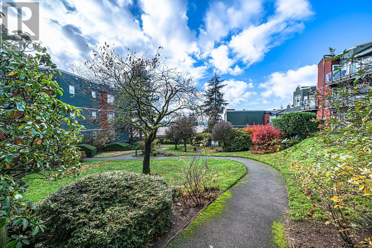 325 121 W 29th Street, North Vancouver, British Columbia V7N 4L6 - Photo 20 - R2949200