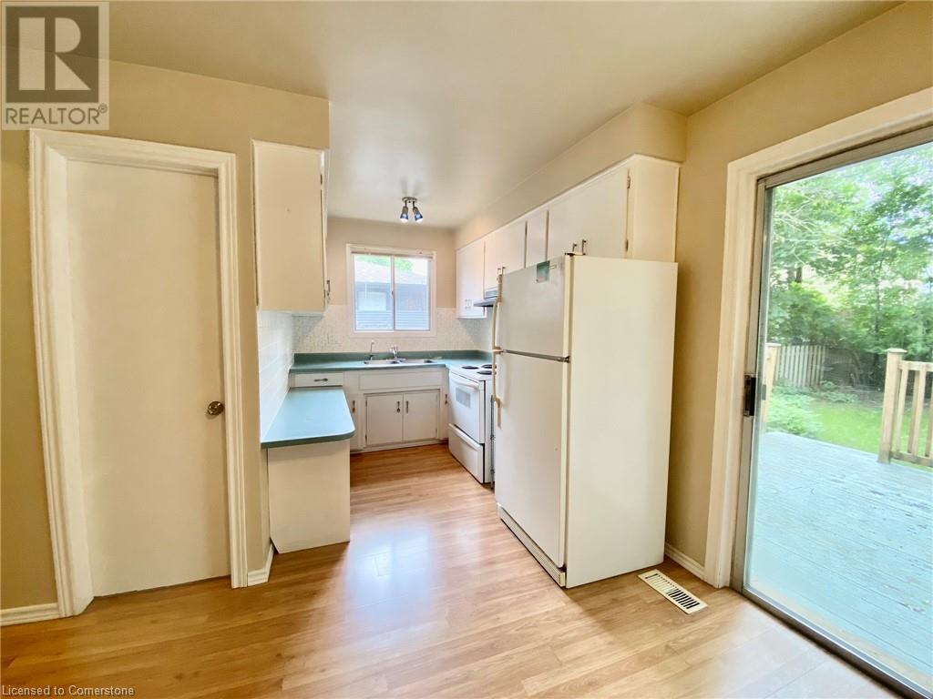 531 Brookhaven Crescent Unit# A, Waterloo, Ontario  N2L 4R6 - Photo 6 - 40682524