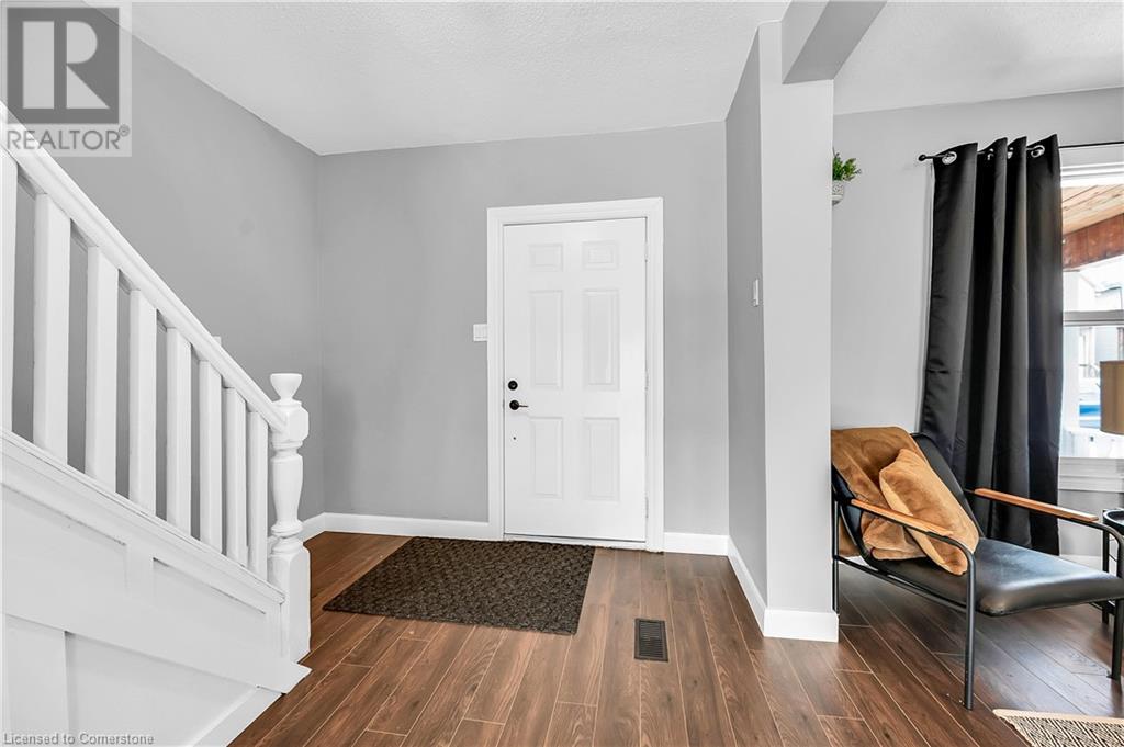 14 Keith Street, Hamilton, Ontario  L8L 3S1 - Photo 4 - 40682783