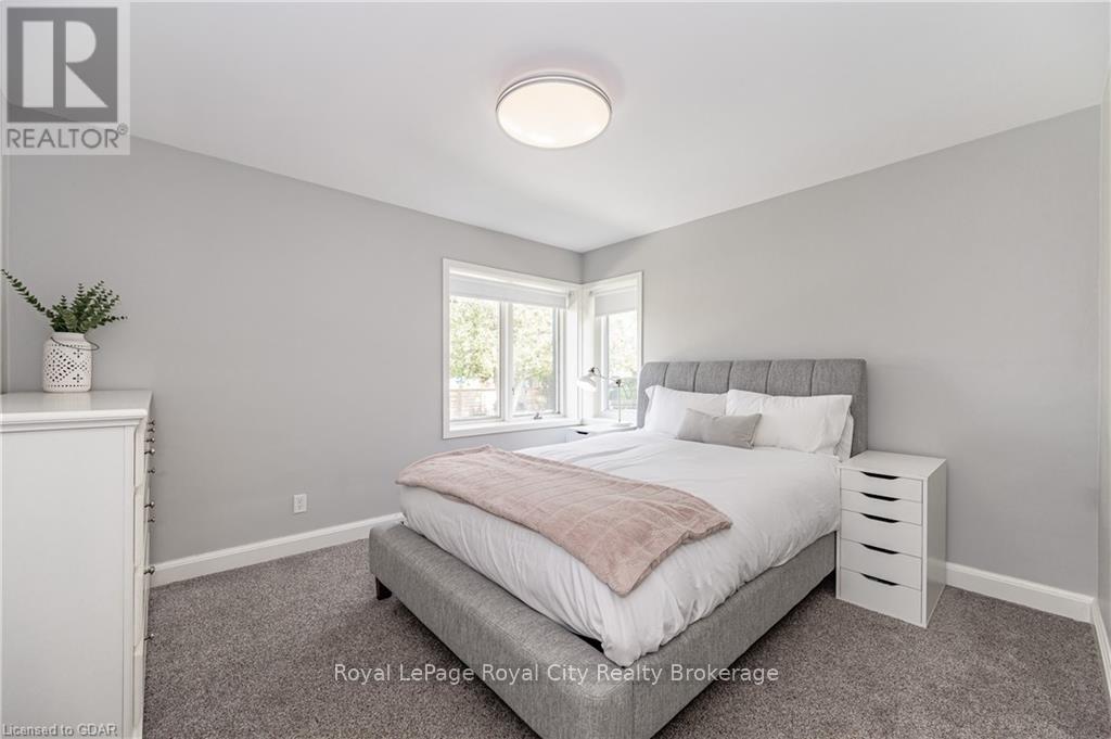 11 Farnham Road, Puslinch, Ontario  N0B 2J0 - Photo 16 - X10876235