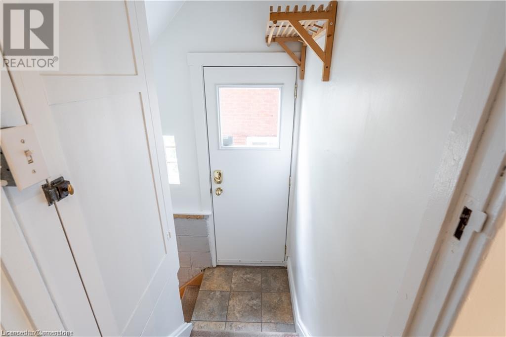 56 Newton Avenue, Hamilton, Ontario  L8S 1V9 - Photo 15 - 40684029