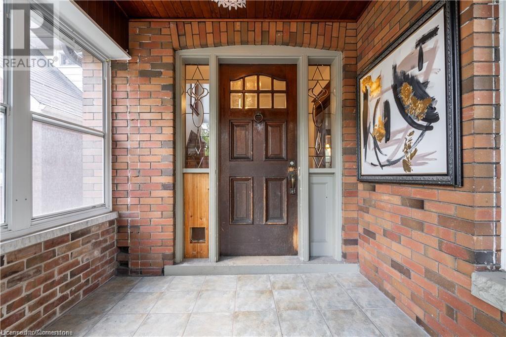 56 Newton Avenue, Hamilton, Ontario  L8S 1V9 - Photo 3 - 40684029