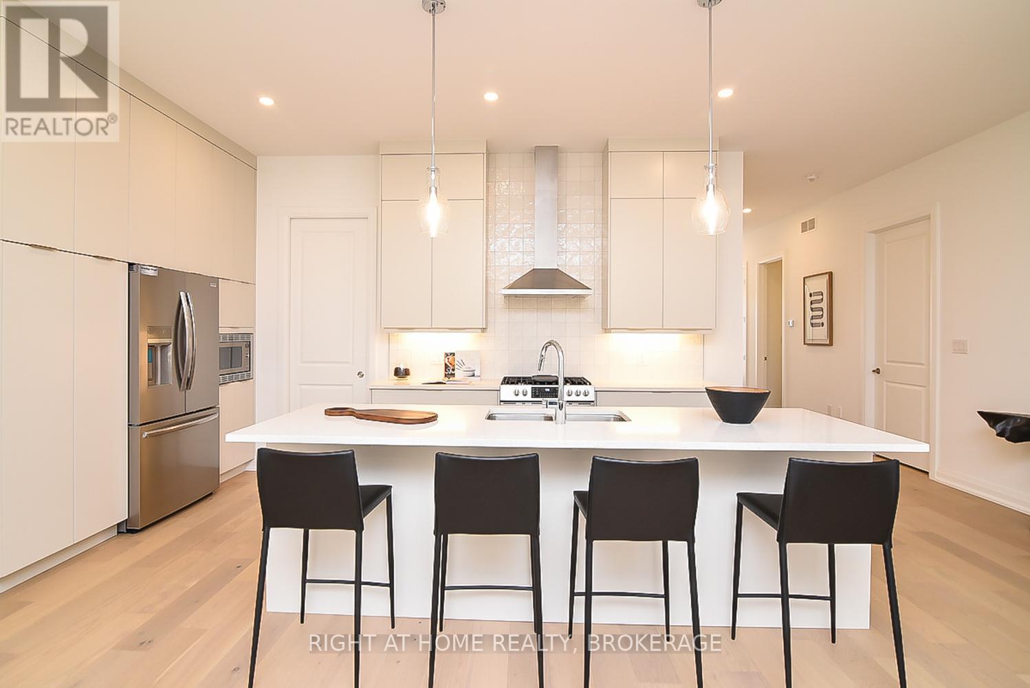 7 - 3318 Weinbrenner Road, Niagara Falls (Chippawa), Ontario  L2G 3S2 - Photo 5 - X11880514