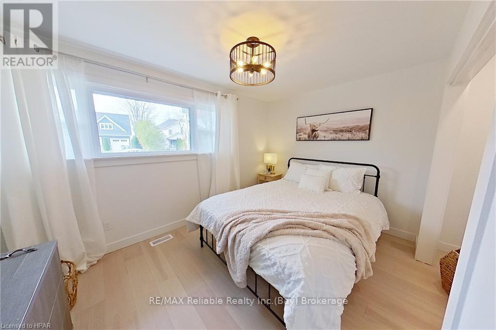 71658 Old Cedar Bank Lane, Bluewater, Ontario  N0M 1N0 - Photo 16 - X11880247