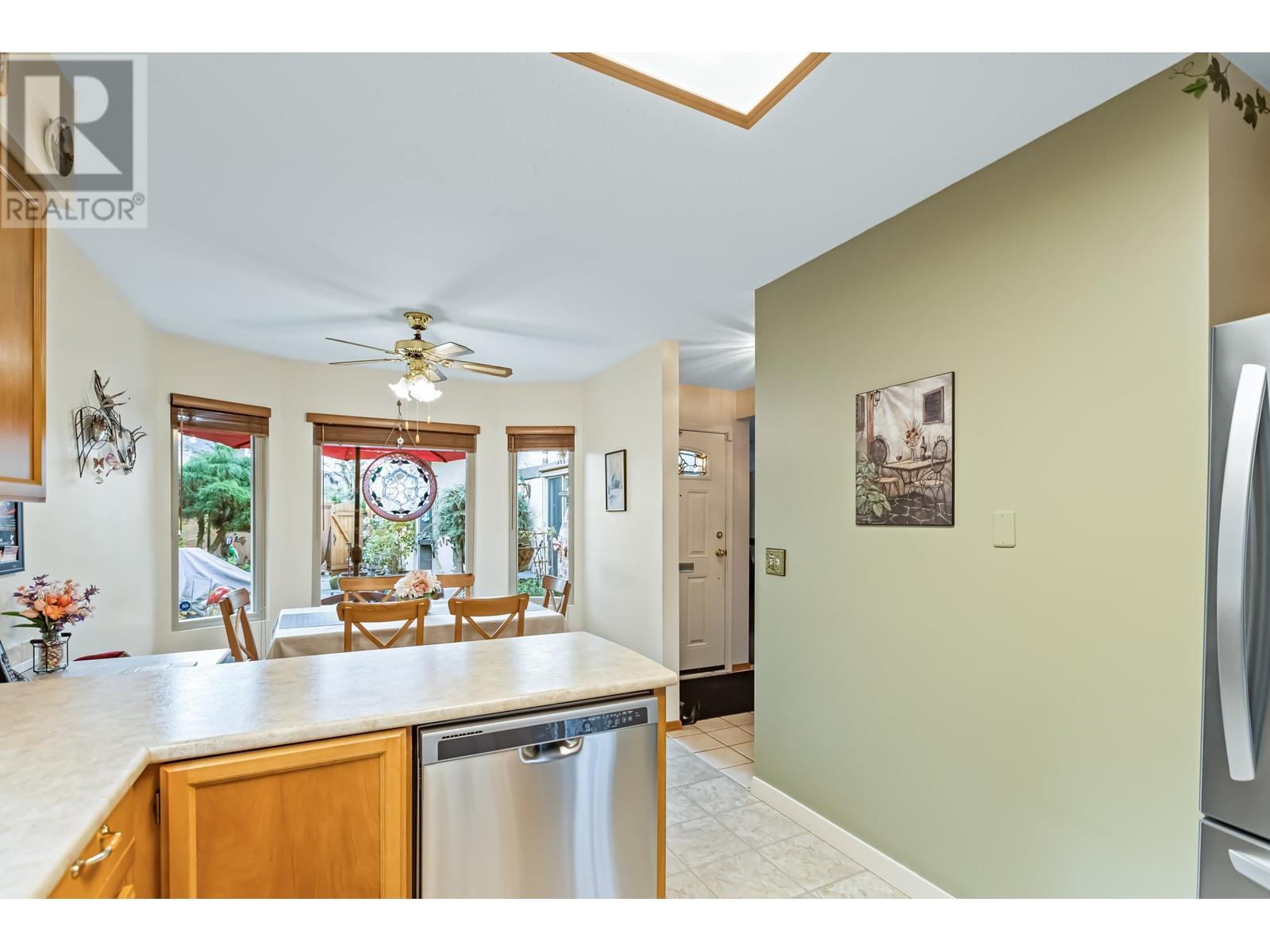 Listing Picture 11 of 40 : 10200 PUGWASH PLACE, Richmond / 烈治文 - 魯藝地產 Yvonne Lu Group - MLS Medallion Club Member