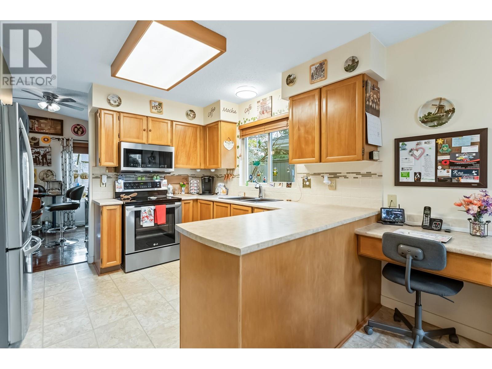 Listing Picture 8 of 40 : 10200 PUGWASH PLACE, Richmond / 烈治文 - 魯藝地產 Yvonne Lu Group - MLS Medallion Club Member