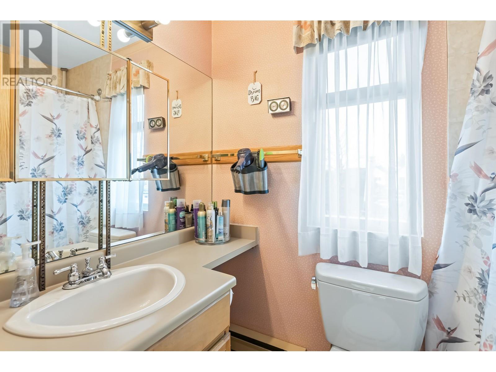 Listing Picture 25 of 40 : 10200 PUGWASH PLACE, Richmond / 烈治文 - 魯藝地產 Yvonne Lu Group - MLS Medallion Club Member