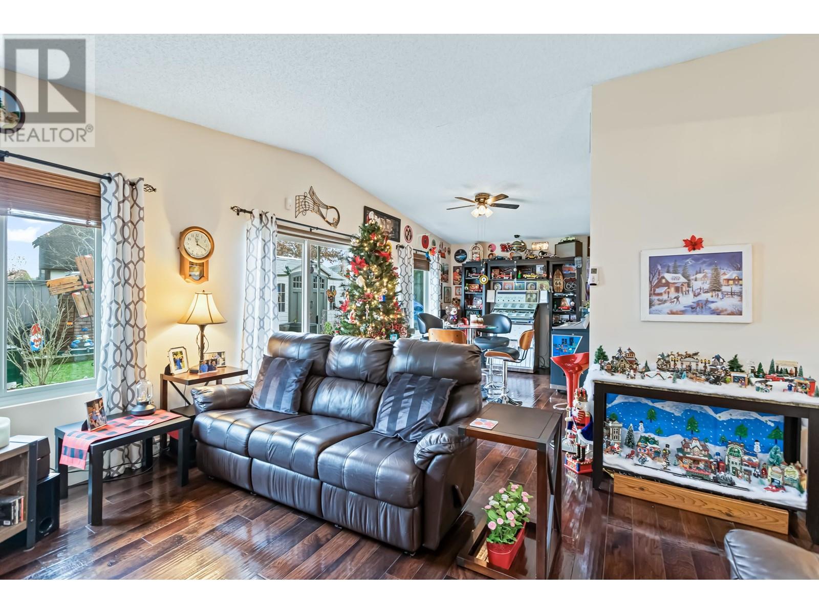 Listing Picture 14 of 40 : 10200 PUGWASH PLACE, Richmond / 烈治文 - 魯藝地產 Yvonne Lu Group - MLS Medallion Club Member