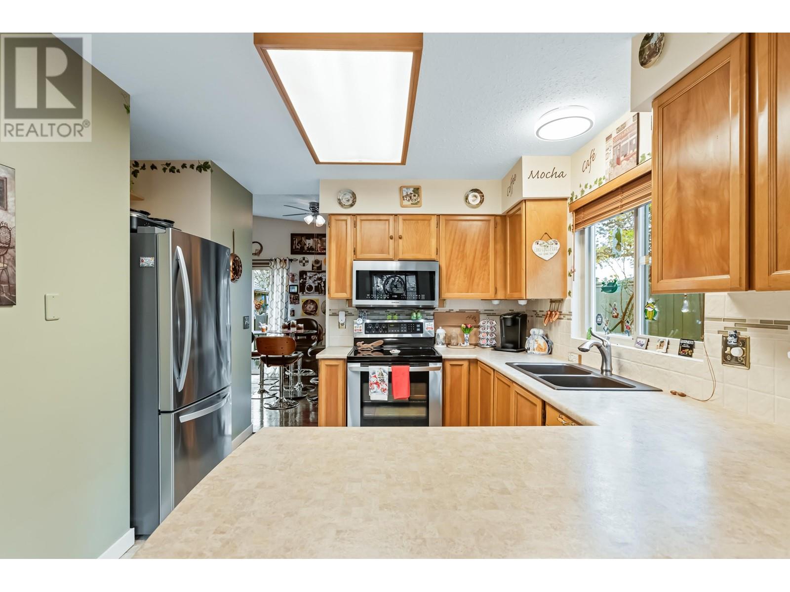 Listing Picture 9 of 40 : 10200 PUGWASH PLACE, Richmond / 烈治文 - 魯藝地產 Yvonne Lu Group - MLS Medallion Club Member