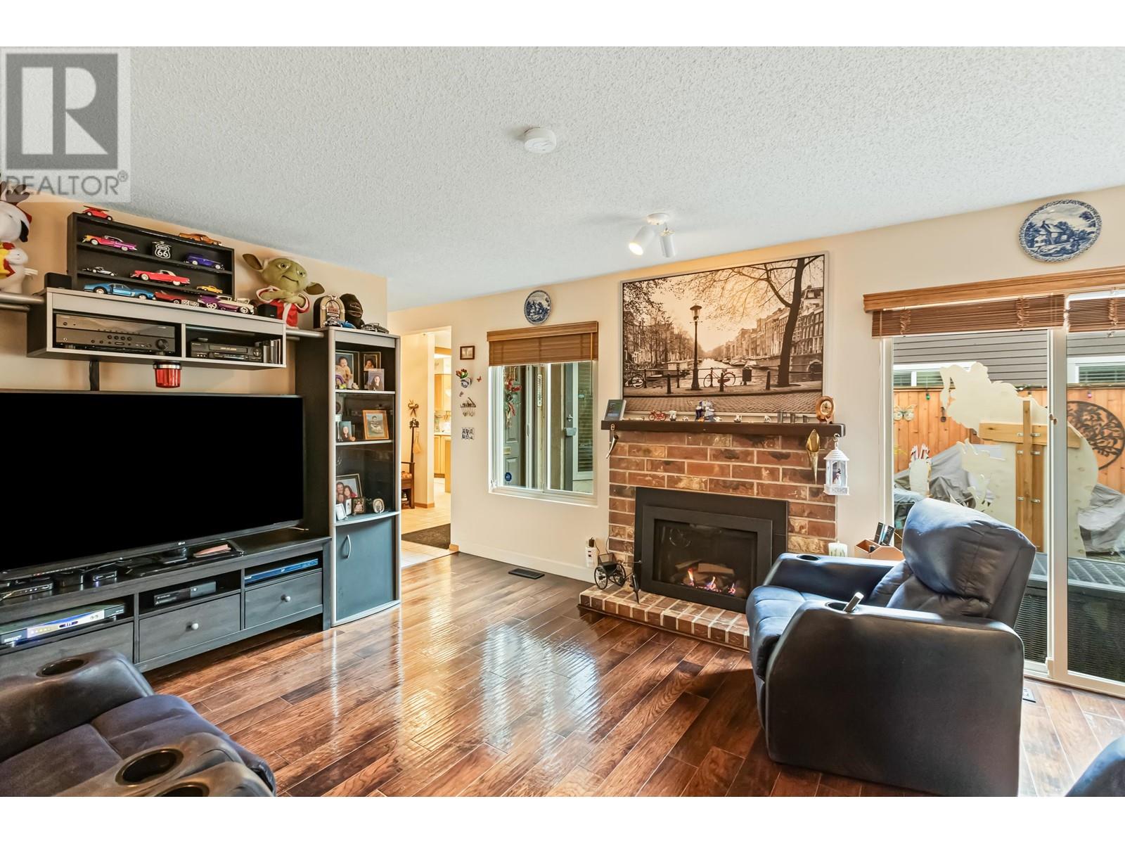 Listing Picture 18 of 40 : 10200 PUGWASH PLACE, Richmond / 烈治文 - 魯藝地產 Yvonne Lu Group - MLS Medallion Club Member