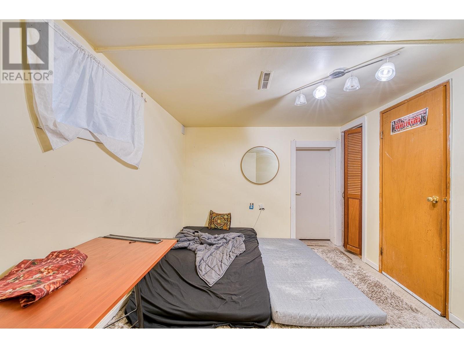 Listing Picture 24 of 33 : 620 SLOCAN STREET, Vancouver / 溫哥華 - 魯藝地產 Yvonne Lu Group - MLS Medallion Club Member