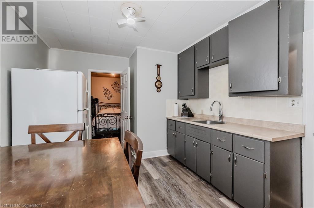 611 Lancaster Street W, Kitchener, Ontario  N2K 1M5 - Photo 6 - 40579509